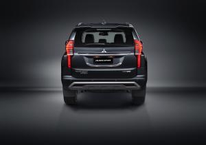 Mitsubishi Pajero Sport HPE-S 2020 года  (LA)
